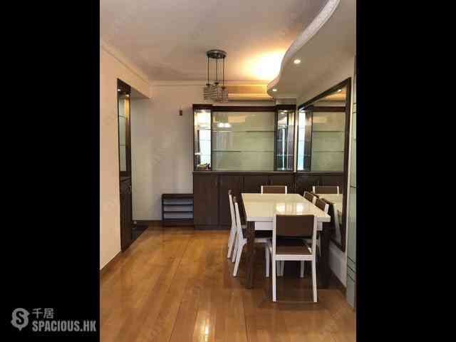 Sheung Wan - Queen's Terrace Block 1 02