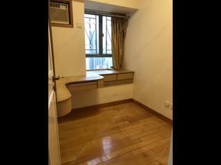 Sheung Wan - Queen's Terrace Block 1 05
