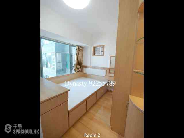 Sheung Wan - Queen's Terrace 05