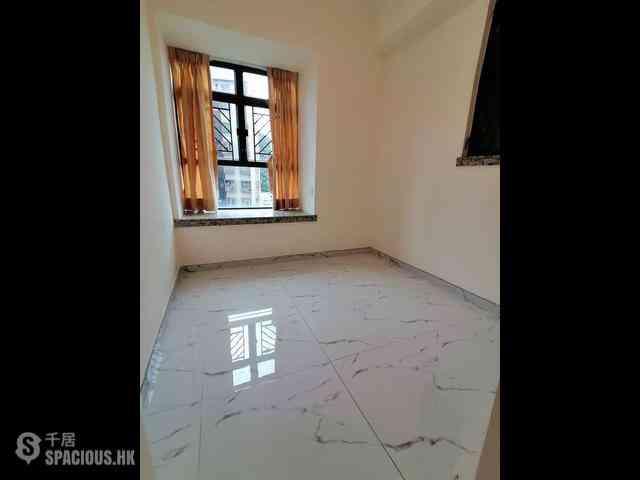 Kennedy Town - Wai Wah Court 04