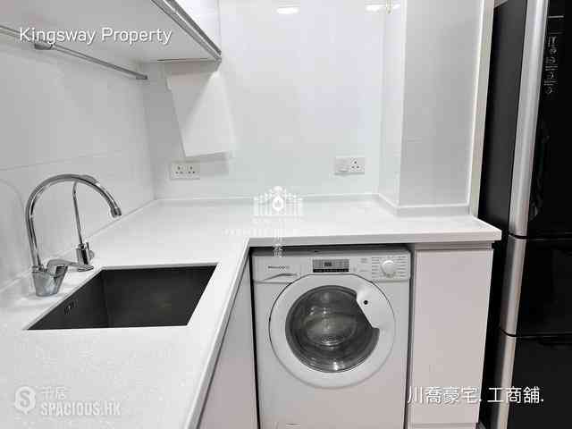Mid Levels Central - Midland Court 08