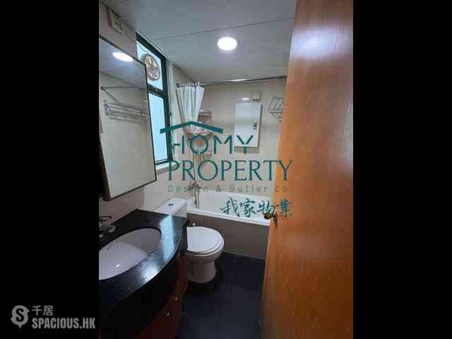 Sheung Wan - Medal Court 07
