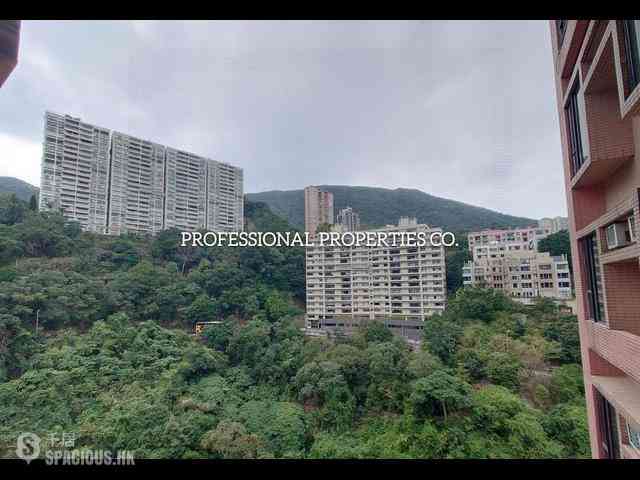 Happy Valley - Celeste Court 06