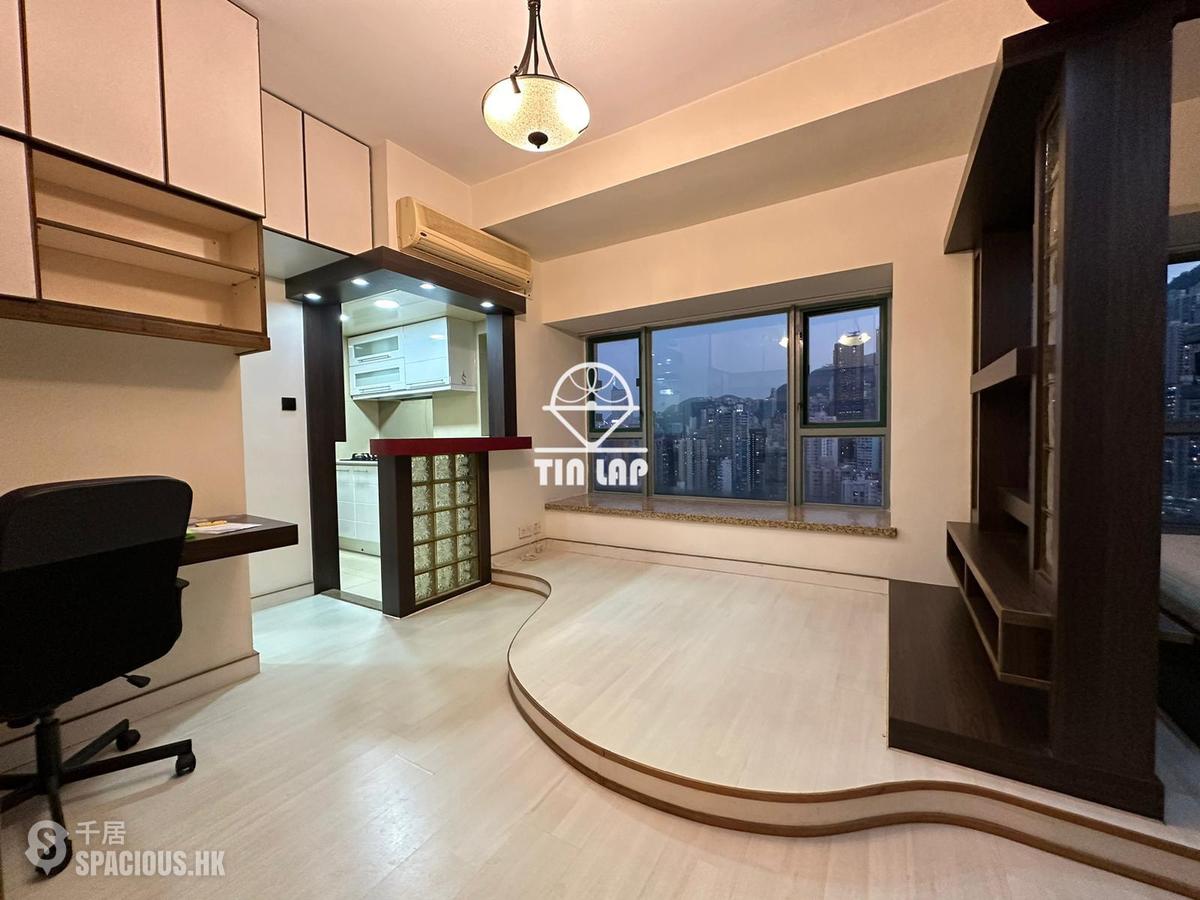 Sheung Wan - Queen's Terrace 01