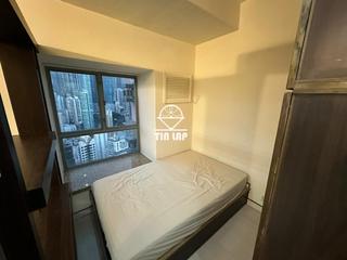 Sheung Wan - Queen's Terrace 04