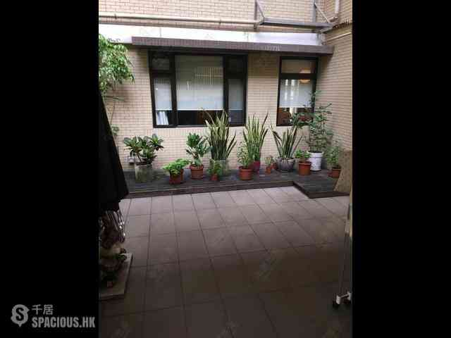 Mid Levels East - Ewan Court 06