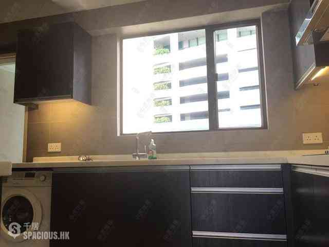 Mid Levels Central - Greenland Court 03