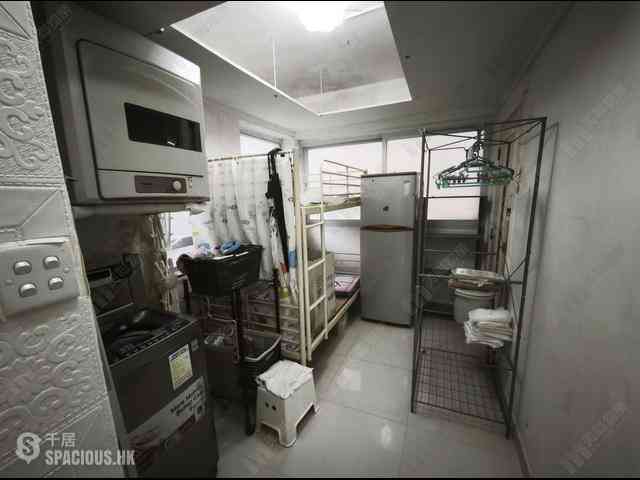 Braemar Hill - Summit Court Block D 08