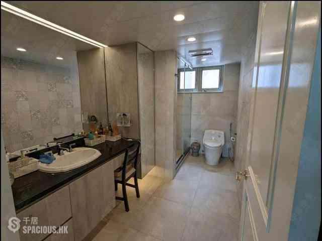 Mid Levels West - Hong Kong Garden 16
