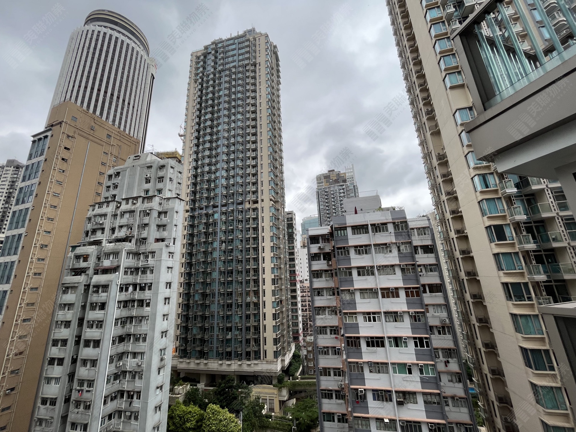Wan Chai - The Avenue Phase 1 Block 5 01