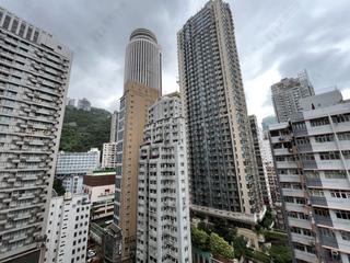 Wan Chai - The Avenue Phase 1 Block 5 02