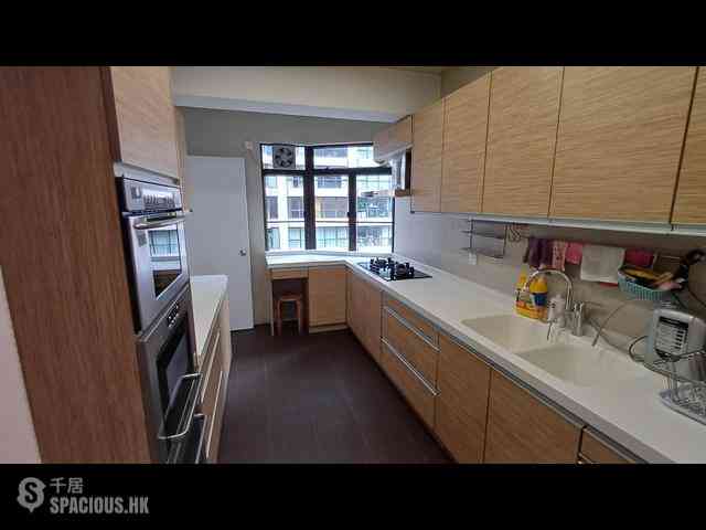 Mid Levels Central - Wilshire Park 07