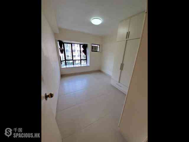 Mid Levels West - Kingsford Height 07