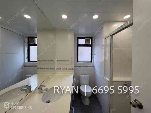 Mid Levels Central - Wilshire Park 11