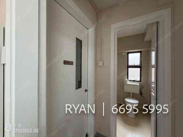Mid Levels Central - Wilshire Park 19