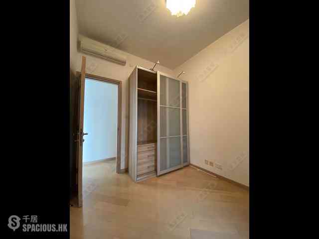 West Kowloon - The Cullinan (Tower 21 Zone 2 Luna Sky) 07