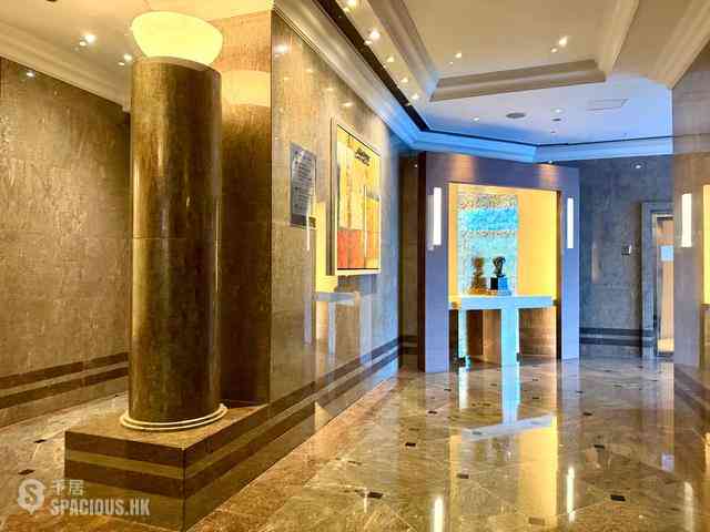 Wan Chai - Convention Plaza Apartments 09