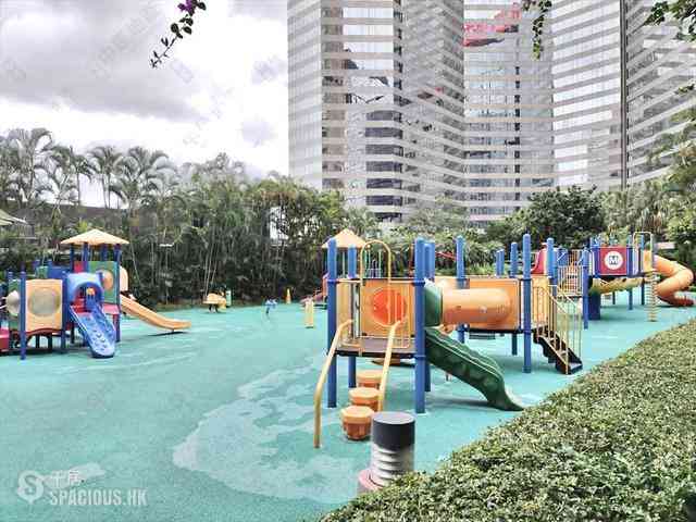 Wan Chai - Convention Plaza Apartments 13