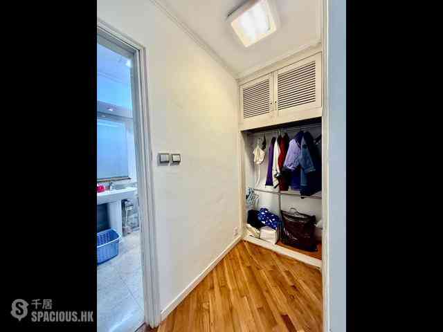 Mid Levels Central - Robinson Place 03