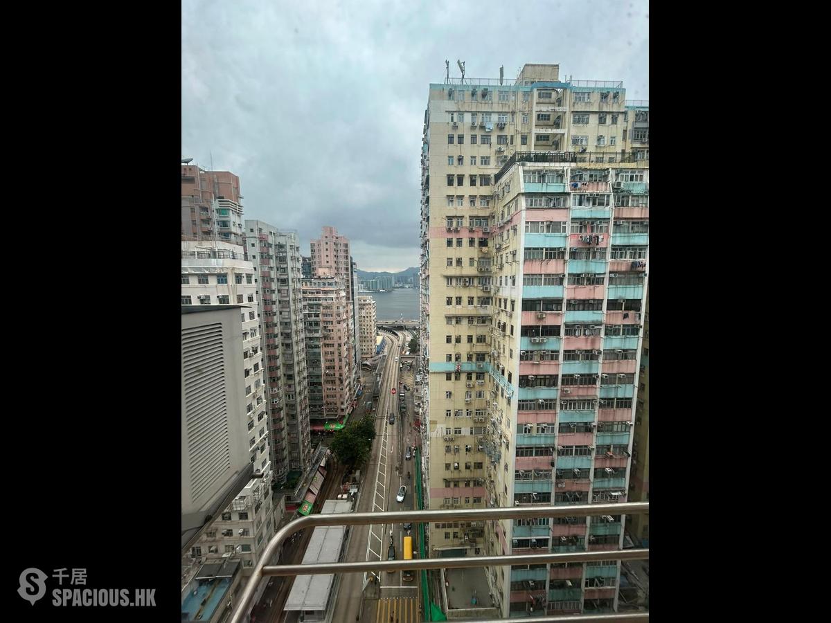 North Point - Metropole Building 01
