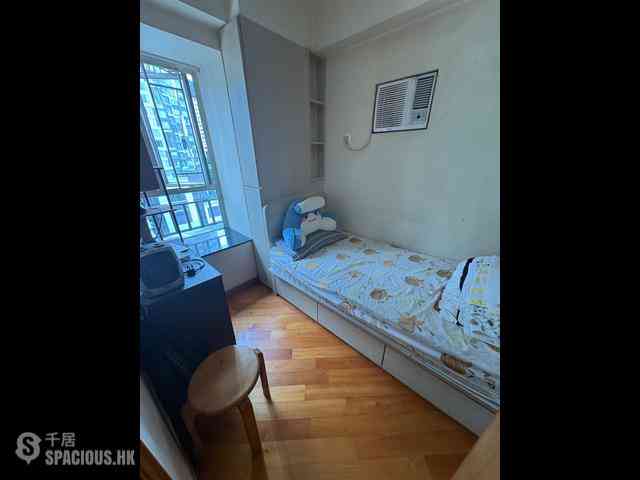 Sai Ying Pun - Lai King Court 07