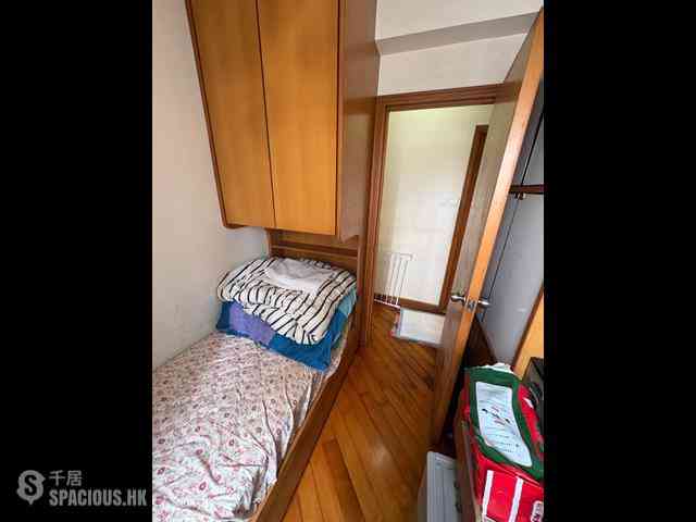 Sai Ying Pun - Lai King Court 10