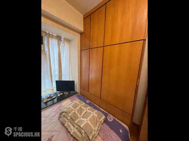Sai Ying Pun - Lai King Court 13