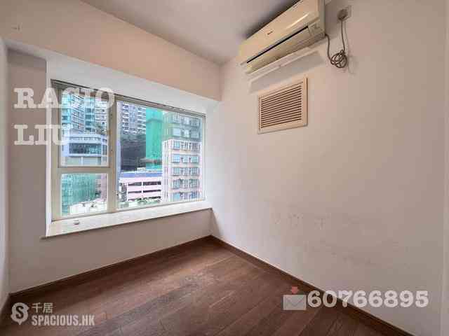 Soho - Centrestage 09