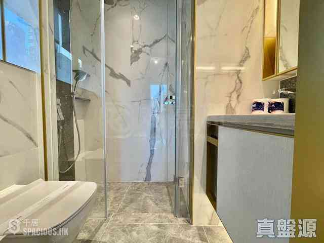 Sai Ying Pun - 15 Western Street 04