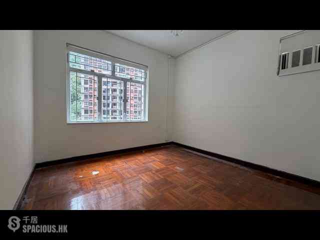 Mid Levels Central - Merry Court 07