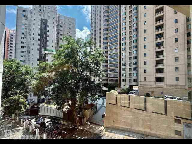 Mid Levels Central - Kam Yuen Mansion 01