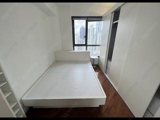 Mid Levels West - 80 Robinson Road 03