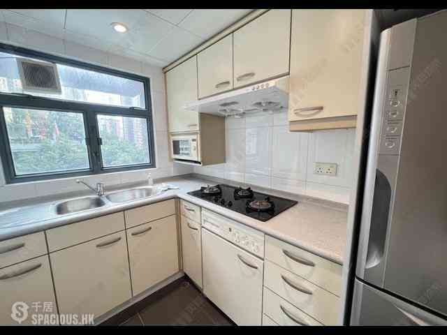 Mid Levels West - 80 Robinson Road 04