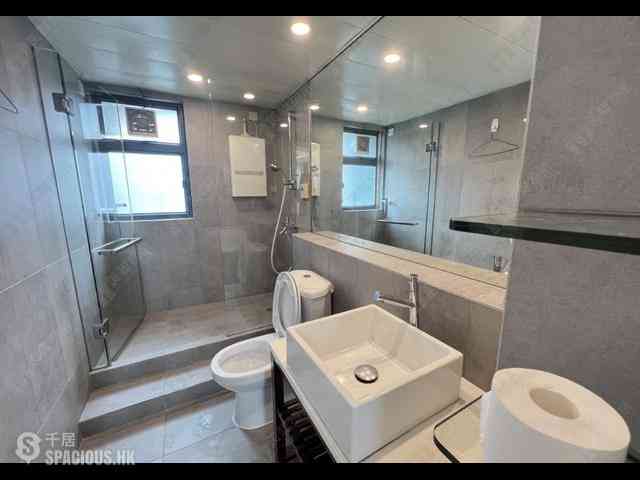 Mid Levels West - 80 Robinson Road 05