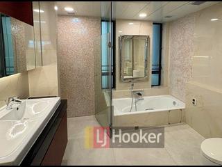 Mid Levels Central - 11, Macdonnell Road 07