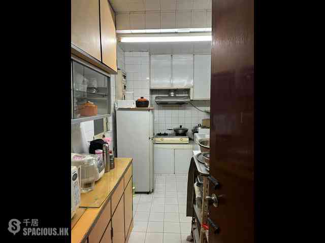 Wan Chai - Phoenix Court 06