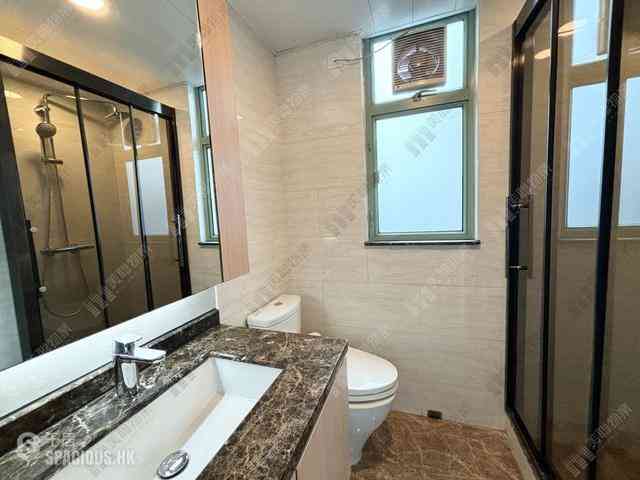 Wan Chai - Royal Court 16