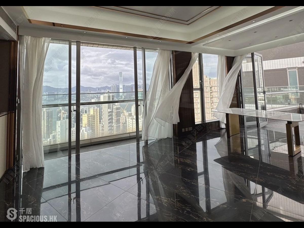 Sai Ying Pun - The Summa 01