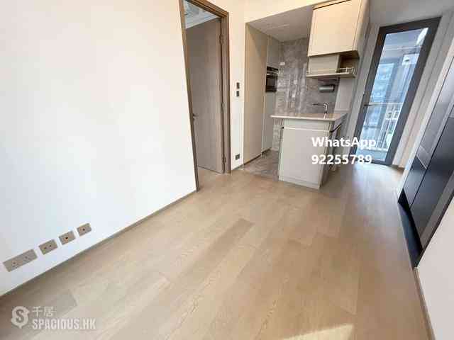 Sai Ying Pun - 15 Western Street 04