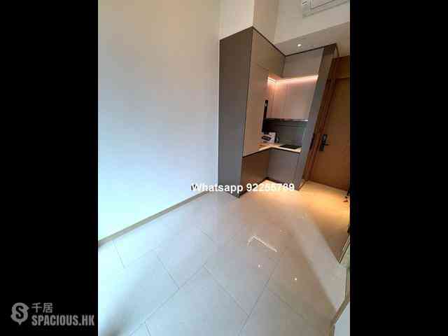Sai Ying Pun - Upper Manor 02