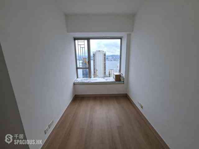 Sai Ying Pun - Island Crest 06