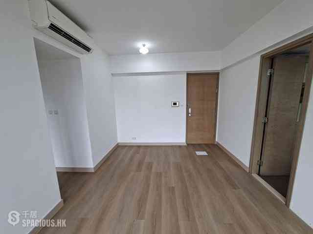 Sai Ying Pun - Island Crest 05