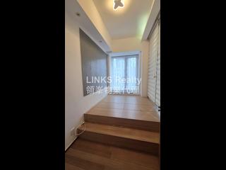 Mid Levels Central - Arezzo 12