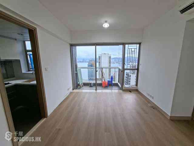 Sai Ying Pun - Island Crest 03