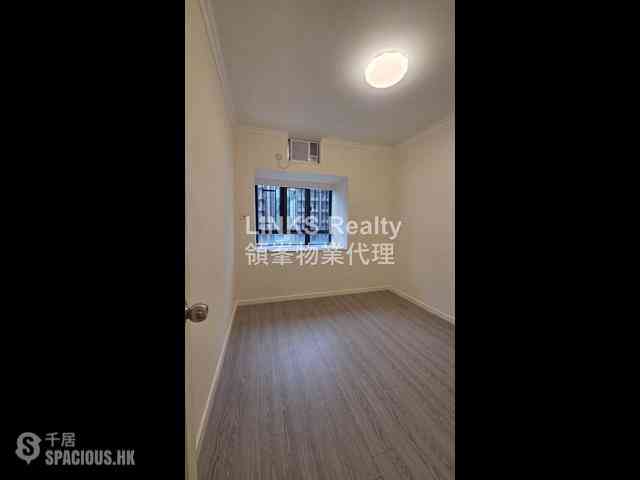 Happy Valley - The Broadville 10