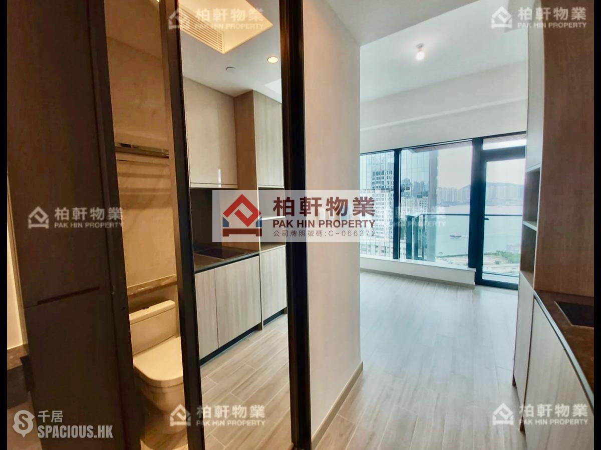 Quarry Bay - Novum East 01