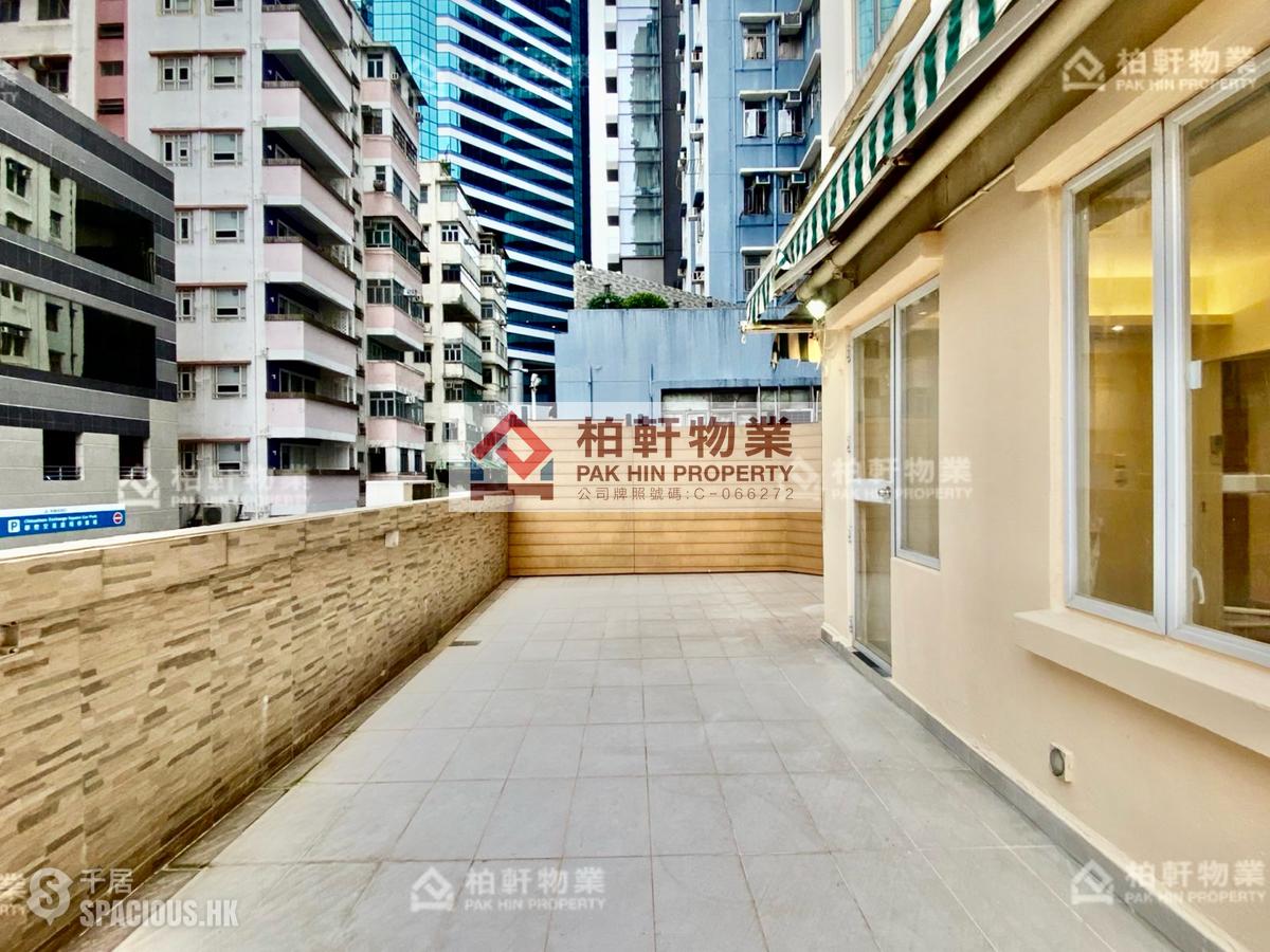 Quarry Bay - Riviera Mansion 01