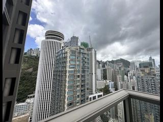 Wan Chai - The Avenue Phase 2 Block 3 04