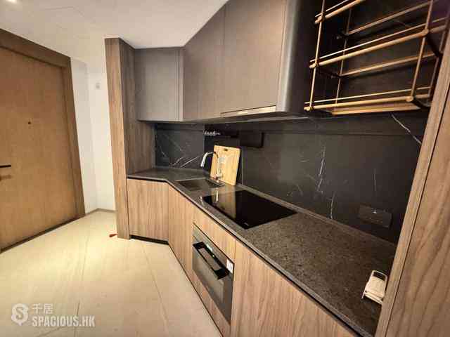 Siu Sai Wan - The Headland Residences Phase 1 Tower 2 07