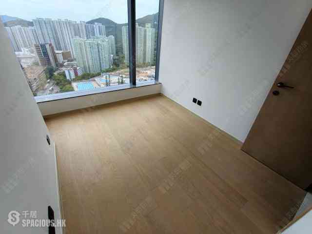 Siu Sai Wan - The Headland Residences Phase 1 Tower 3 04